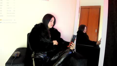 Snapshot of lace_victoria chatting on January 2025 11:13:02 PM lace_victoria online show from January 2025 11:13:02 PM