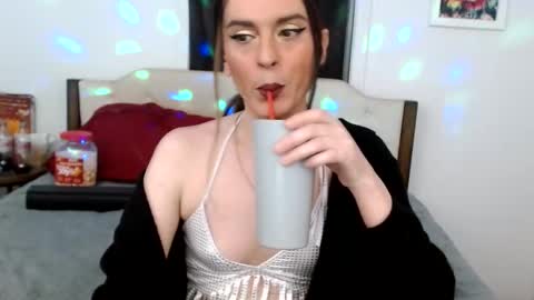 Lacey Phoenix online show from October 2025 02:45:02 AM