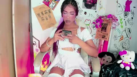 Snapshot of lachery_perversa chatting on May 2026 01:25:02 AM lachery_perversa online show from May 2026 01:25:02 AM