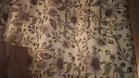 lacybell online show from October 2025 05:40:01 AM