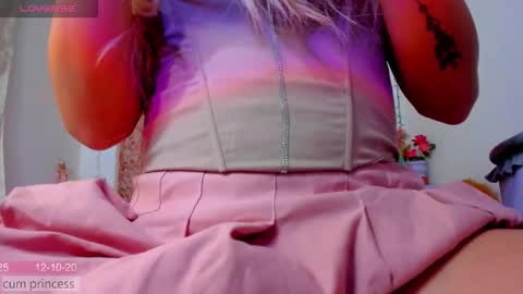 Snapshot of ladenandjuan chatting on October 2025 03:33:02 PM Laden And Juan online show from October 2025 03:33:02 PM