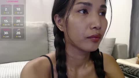Mia online show from May 2026 04:45:01 PM