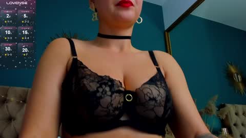 Snapshot of lady_alibi chatting on December 2024 09:28:02 AM AliCooper online show from December 2024 09:28:02 AM