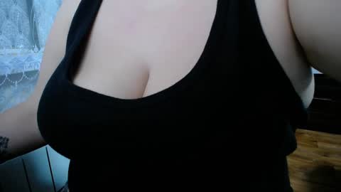Snapshot of lady_boom_ chatting on February 2025 05:52:02 PM lady_boom_ online show from February 2025 05:52:02 PM