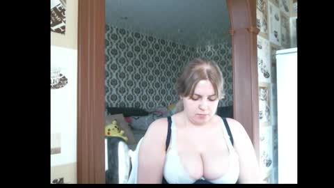Snapshot of lady_cute_cat chatting on February 2026 06:20:02 AM lady cute cat29 online show from February 2026 06:20:02 AM