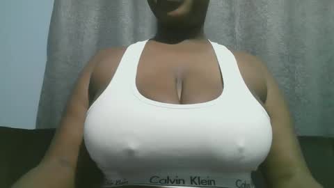 lady_dearra online show from November 2025 04:35:01 AM