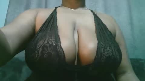 lady_dearra online show from April 2026 04:59:01 AM