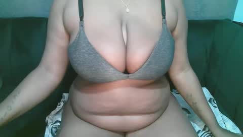lady_dearra online show from May 2026 02:18:02 AM