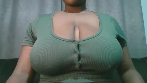 lady_dearra online show from May 2026 02:06:02 AM