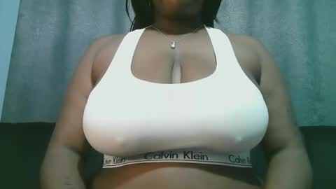lady_dearra online show from May 2026 03:02:01 AM