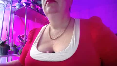 Lady Gloria online show from January 2025 04:05:01 AM