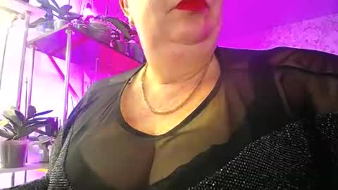 Snapshot of lady_gloria chatting on December 2025 10:54:01 AM Lady Gloria online show from December 2025 10:54:01 AM