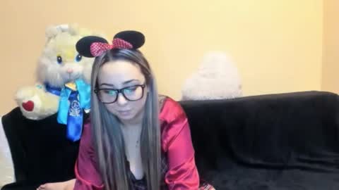 Snapshot of lady_lyanna chatting on November 2025 10:21:02 PM Lady Lyanna online show from November 2025 10:21:02 PM