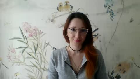 Kira online show from October 2025 11:25:01 AM