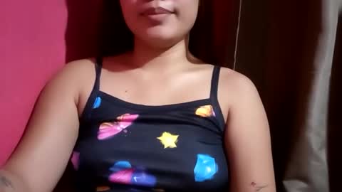 Snapshot of lady_rose19 chatting on May 2026 05:32:01 PM kitty online show from May 2026 05:32:01 PM