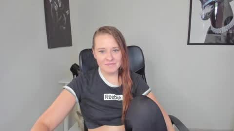 Snapshot of ladyalessa chatting on July 2026 06:47:02 AM ALESSA online show from July 2026 06:47:02 AM