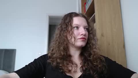 Amara online show from February 2026 07:06:02 AM