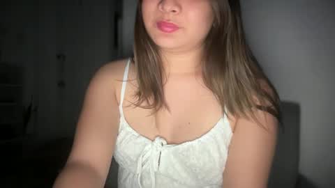 Snapshot of ladybird21 chatting on December 2024 03:02:01 PM Aria online show from December 2024 03:02:01 PM