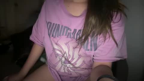 Snapshot of ladybird21 chatting on February 2025 08:37:02 AM Aria online show from February 2025 08:37:02 AM