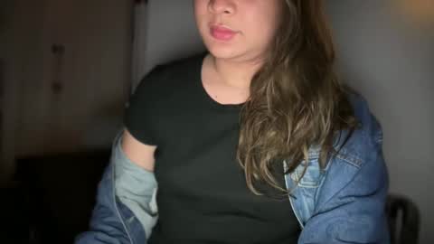 Snapshot of ladybird21 chatting on March 2025 10:02:02 AM Aria online show from March 2025 10:02:02 AM