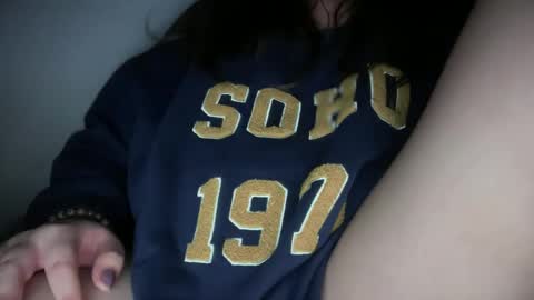 Snapshot of ladybird21 chatting on March 2025 06:50:01 PM Aria online show from March 2025 06:50:01 PM