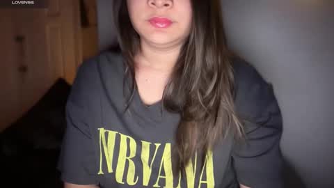 Snapshot of ladybird21 chatting on October 2025 07:17:01 AM Aria online show from October 2025 07:17:01 AM