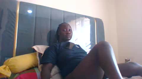 lindah32 online show from December 2024 10:14:01 AM