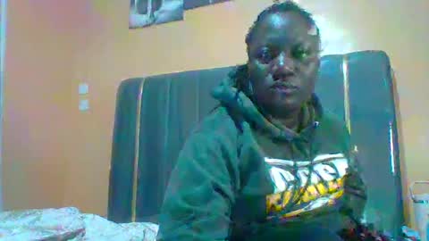 lindah32 online show from June 2026 12:13:01 AM