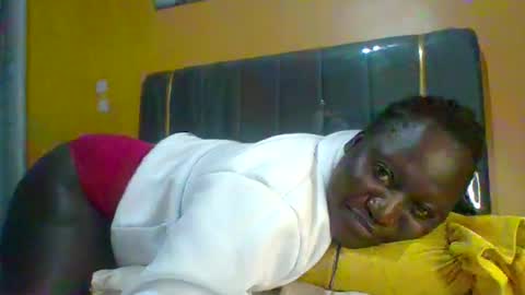 lindah32 online show from June 2026 09:02:01 PM
