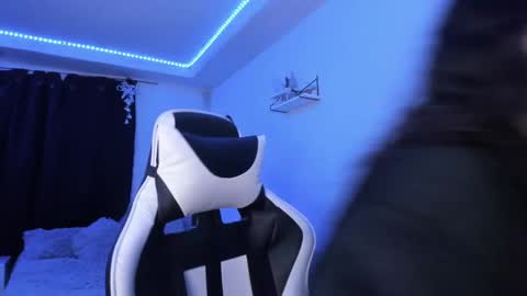  Lady  online show from December 2024 07:44:01 AM