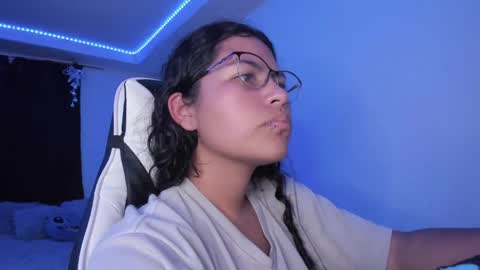  Lady  online show from December 2024 04:05:02 AM