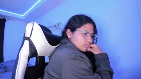  Lady  online show from January 2025 05:51:02 AM