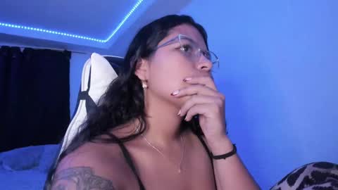  Lady  online show from February 2025 05:07:02 AM