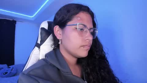  Lady  online show from March 2025 03:13:02 AM