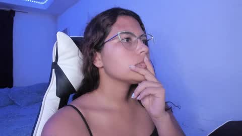  Lady  online show from September 2025 02:33:01 AM