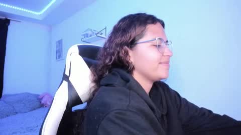  Lady  online show from January 2026 12:27:02 AM