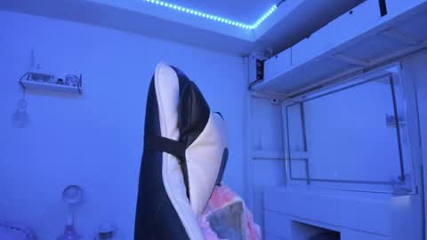  Lady  online show from June 2026 03:55:01 AM