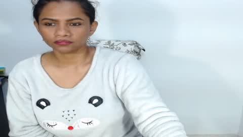 lady online show from March 2026 05:37:02 AM