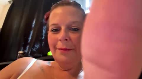 Snapshot of ladyillusion82 chatting on May 2026 04:48:01 PM ladyillusion82 online show from May 2026 04:48:01 PM