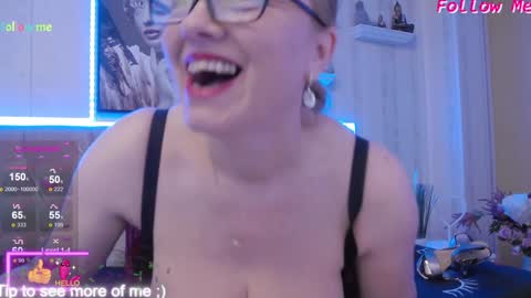  Lady Jeen    Back on Sunday 8th of December online show from January 2025 07:46:01 PM