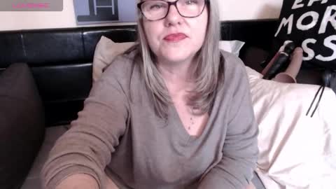 Snapshot of ladylanaxo chatting on October 2025 01:23:01 PM Next Stream online show from October 2025 01:23:01 PM