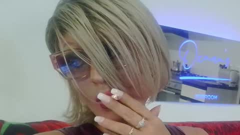 Oxana online show from April 2026 02:36:01 AM