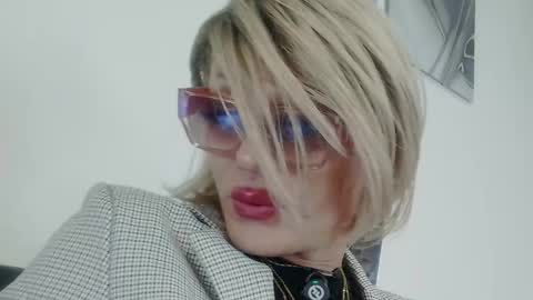 Oxana online show from May 2026 01:13:02 AM