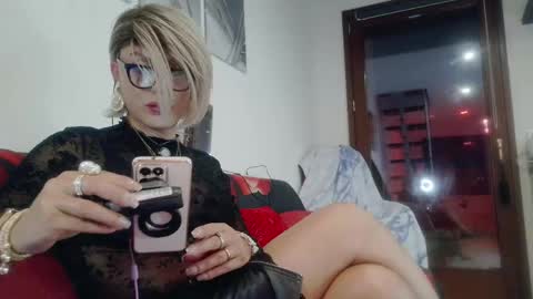 Oxana online show from May 2026 01:25:02 AM