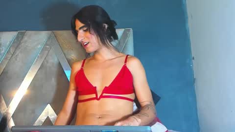 Camila y Ashley online show from February 2026 10:13:02 PM