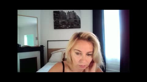 Snapshot of ladysexyx chatting on September 2025 10:49:02 AM ladysexyx online show from September 2025 10:49:02 AM