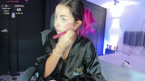 Lady  online show from December 2024 02:27:02 AM