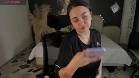 Lady  online show from January 2026 03:10:02 AM