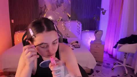 Lady  online show from June 2026 02:45:01 AM