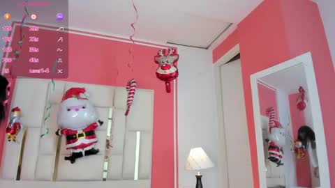 Snapshot of laguna_blue chatting on December 2024 12:00:02 PM Laguna Blue online show from December 2024 12:00:02 PM